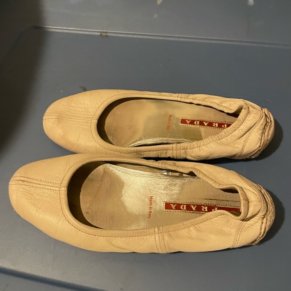 Super soft  leather Prada SZ 38 cream color - Picture 1 of 15